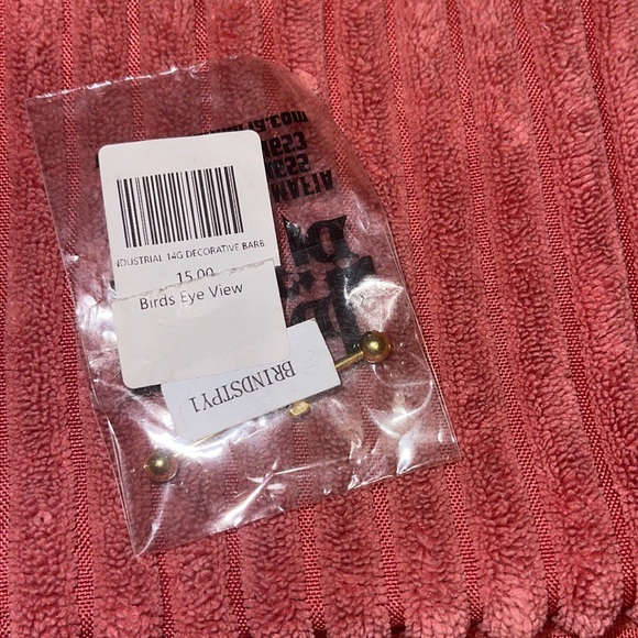**BRAND NEW** INDUSTRIAL PIERCING JEWELRY - Picture 2 of 2